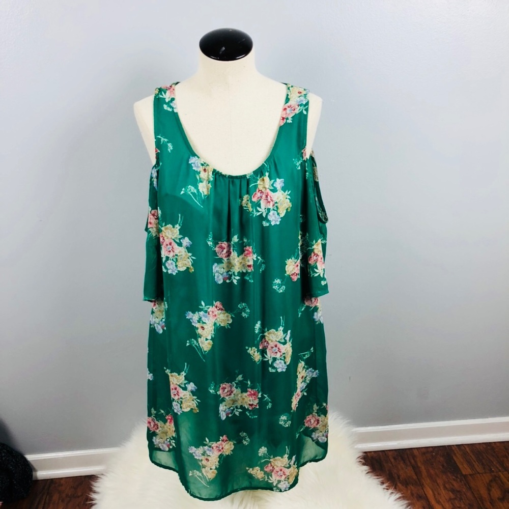 Everley Cold Shoulder Dress